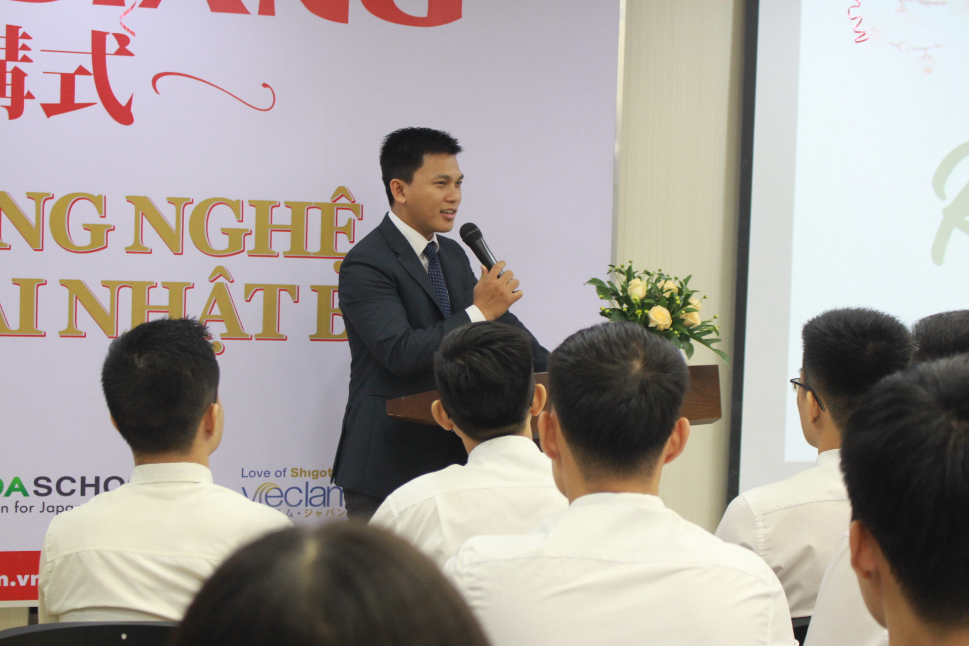 ky-su-lam-viec-tai-nhat-ban-esuhai-1 